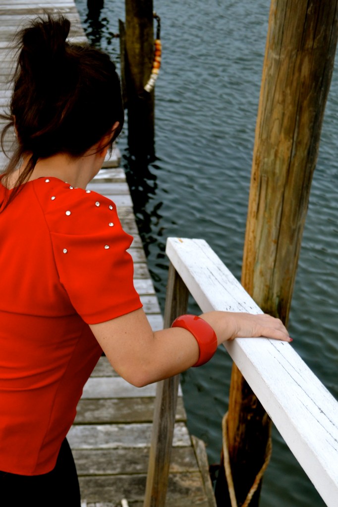 Details on the sleeve